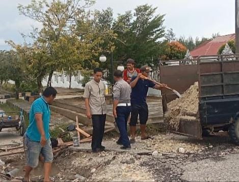Pasca Banjir Kadishub Aceh Singkil Timbun Jalan Berlubang Simpang Pelabuhan