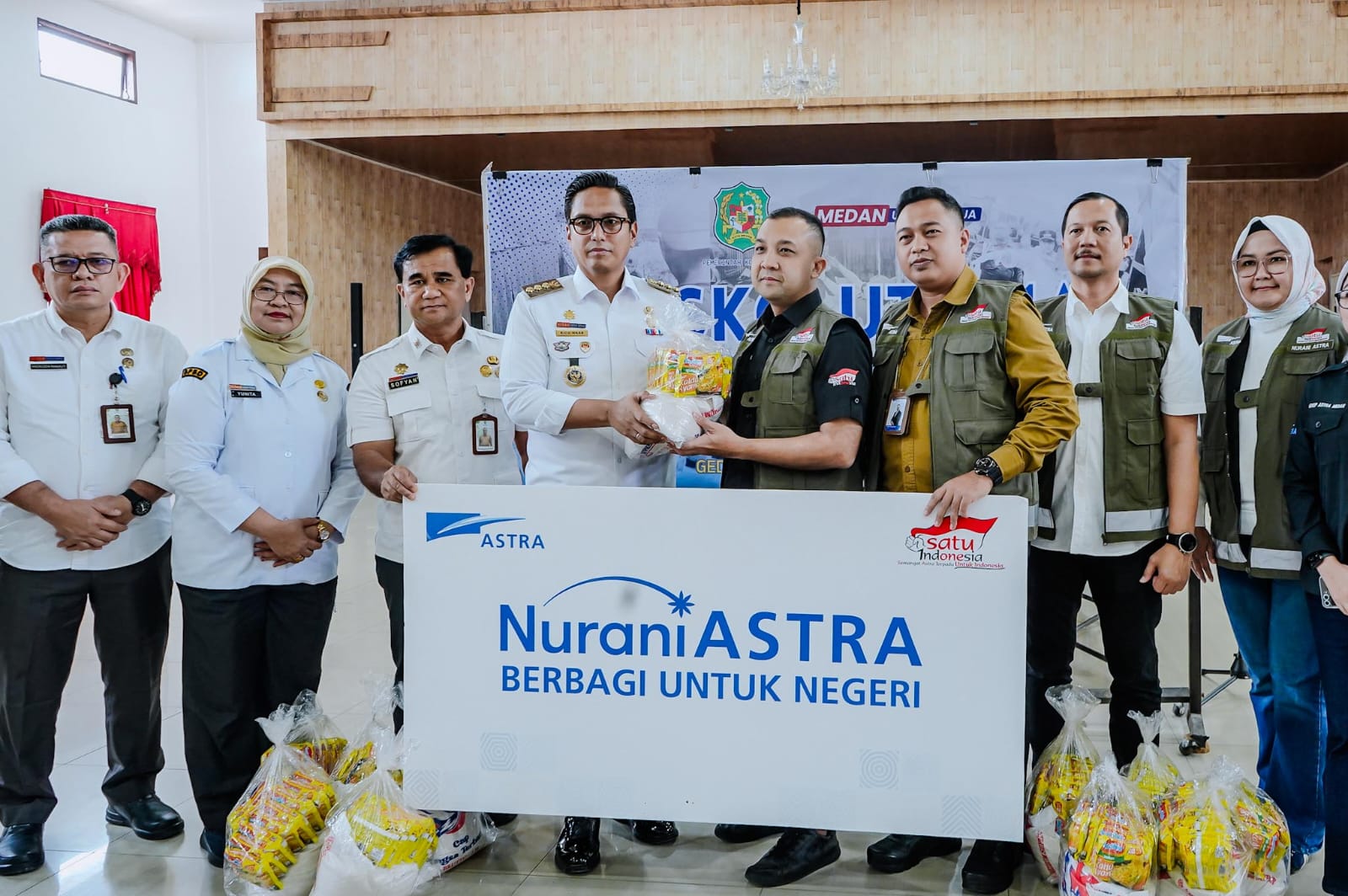 Semangat Gotong Royong Warnai Penanganan Banjir Di Medan