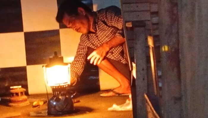 Petromaks, Cahaya Masa Lalu di Tengah Gelap Pidie