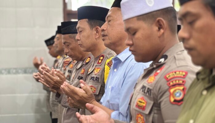 Polres Aceh Singkil Shalat Ghaib Untuk Korban Bencana Sumatera Dan Semeru