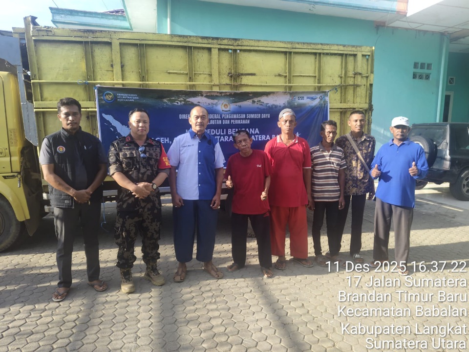 DPW PNTI Sumut Salurkan Bantuan Dari KKP Untuk Korban Banjir Di Langkat 
