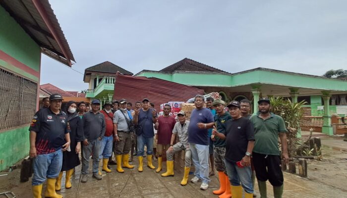 Warga Sumut Bahu Membahu Bantu Masyarakat Aceh Tamiang