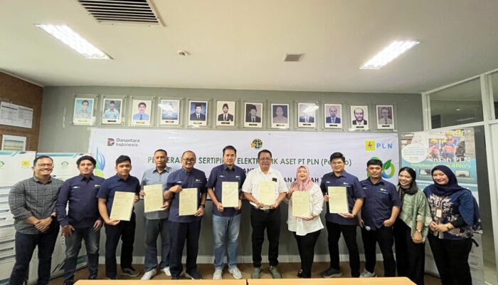 PLN UIP SUMBAGUT Terima Sertipikat Elektronik Tapak Tower PLTA Asahan 3 – GI Simangkuk