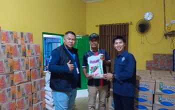 PT Aqua Farm Nusantara Salurkan Ratusan Sembako Untuk Korban Banjir Sumut