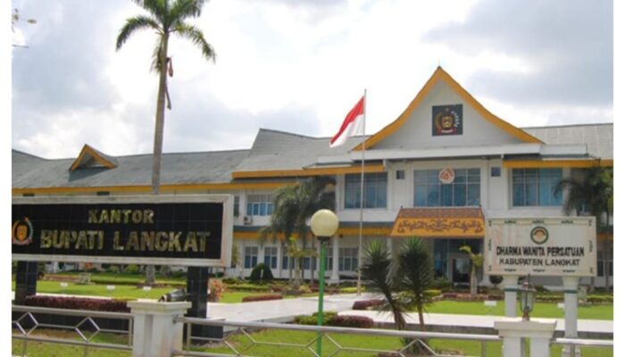 Menjelang Tutup Tahun, Sejumlah Dinas Di Langkat Lembur Verifikasi Berkas Proyek