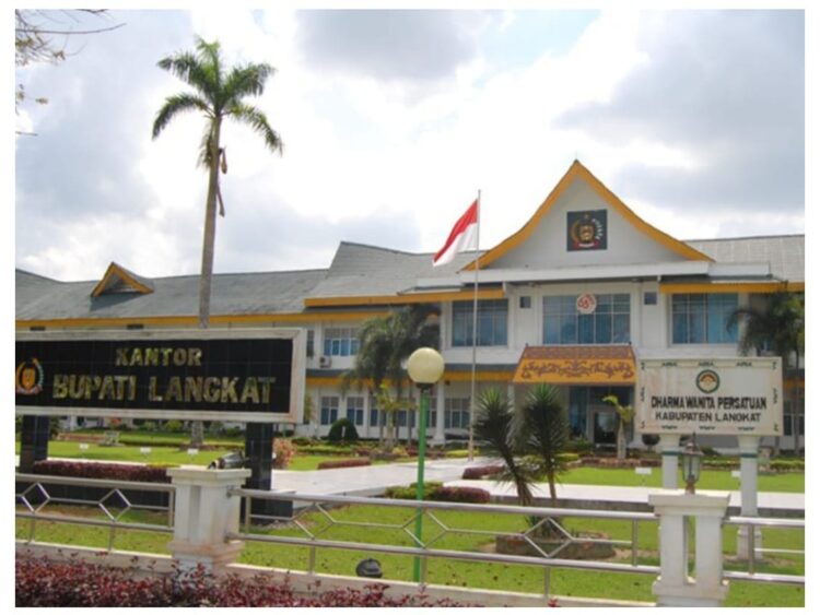 Menjelang Tutup Tahun, Sejumlah Dinas Di Langkat Lembur Verifikasi Berkas Proyek