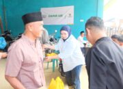 Ketua DPRD Sibolga Ansyar Afandi Perangin-angin Berbagi Jumat Berkah Untuk Warga Terdampak Longsor