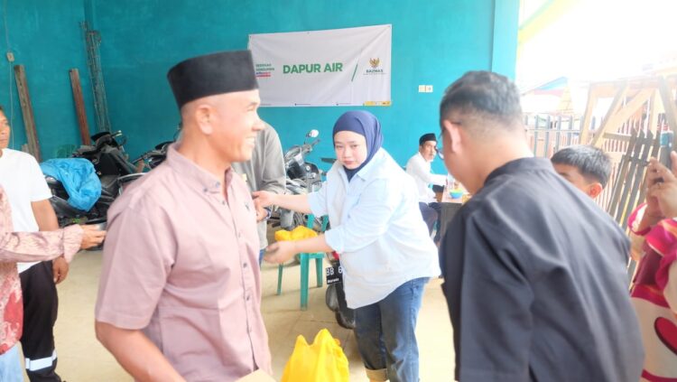 Ketua DPRD Sibolga Ansyar Afandi Perangin-angin Berbagi Jumat Berkah Untuk Warga Terdampak Longsor