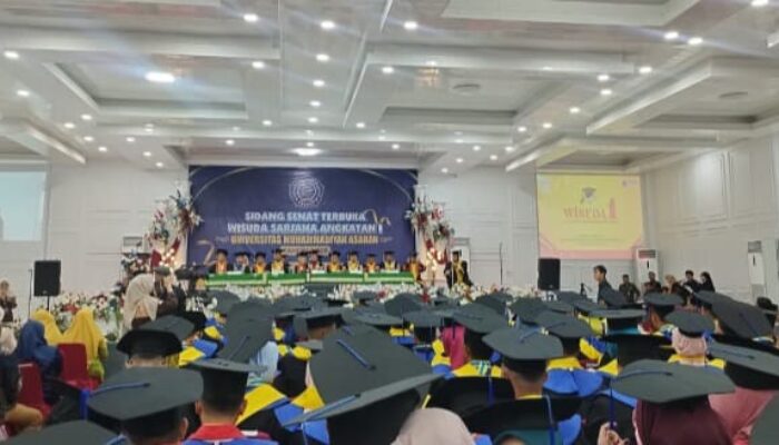Sidang Senat Terbuka Wisuda Sarjana Angkatan I UMMAS