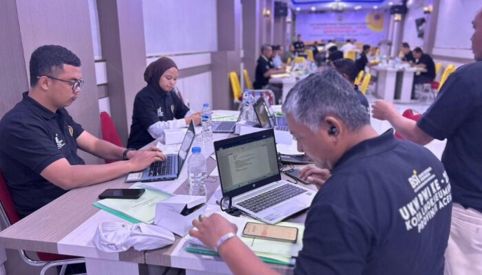 Semangat Tak Surut, Wartawan Aceh Ikut UKW Di Tengah Bencana