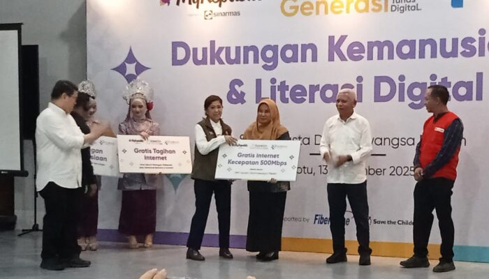 Roketin Generasi Tunas Digital Hadir Di SMA Dharmawangsa