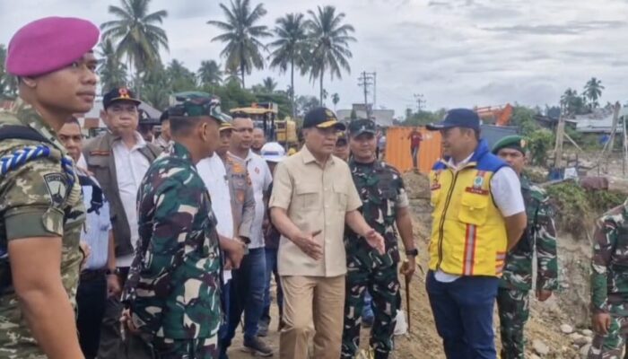 Menko Polhukam Lihat Progres Pembangunan Sejumlah Jembatan Bailey Di Bireuen