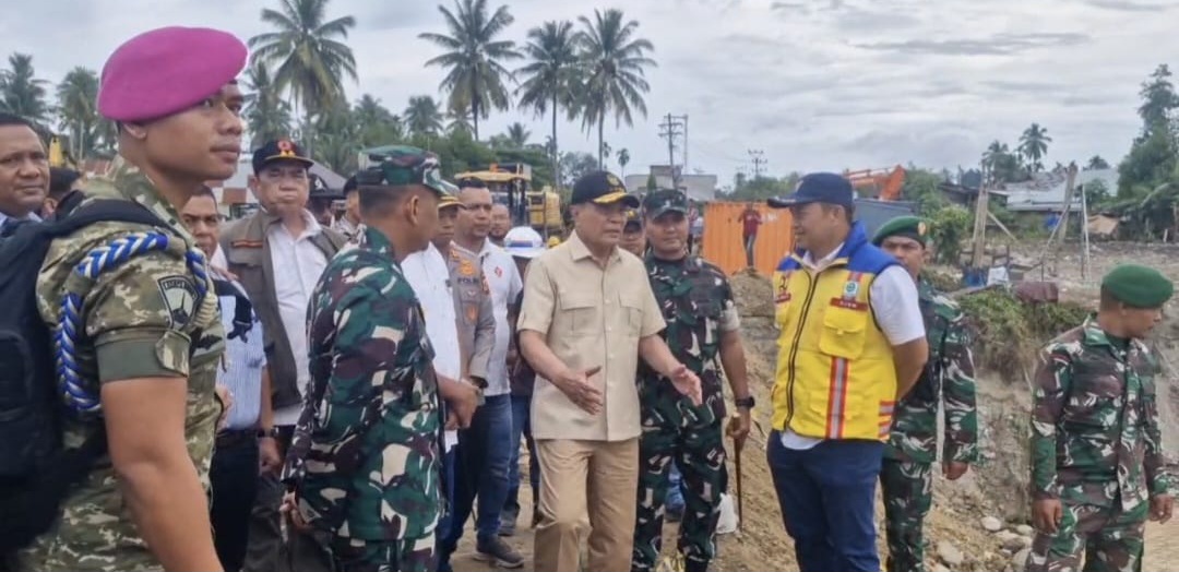 Menko Polhukam Lihat Progres Pembangunan Sejumlah Jembatan Bailey Di Bireuen