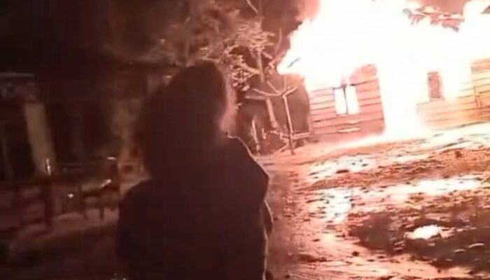 Pascabanjir, Kebakaran Hebat Musnahkan Rumah Warga Pandan Sari