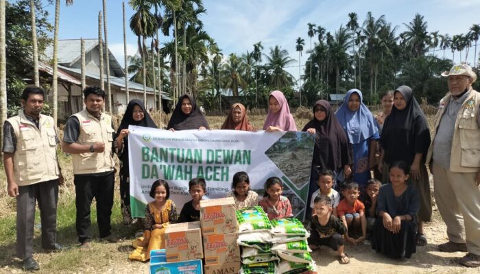 Relawan Dewan Dakwah Aceh Tuntaskan Penyaluran Bantuan Tahap Pertama Korban Banjir