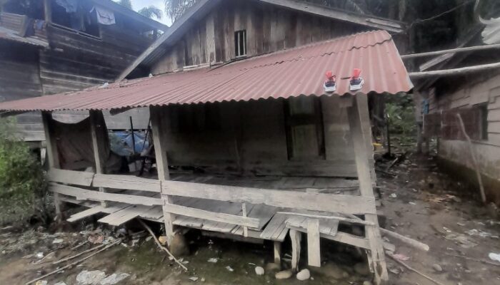 Rumah Lansia Menanti Roboh Diterjang Banjir, Harapkan Renovasi