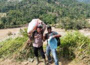 Kapolres Agara Bangun Empat MCK Pascabanjir