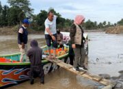 Seberangi Krueng Peusangan, Kak Na Antar Bantuan Ke Gampong Kubu