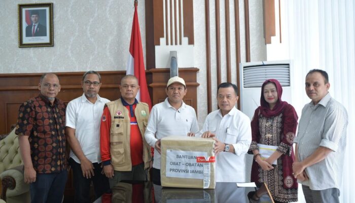 Wagub Aceh Terima Bantuan Gubernur Jambi Untuk Korban Banjir, Banyak Wilayah Masih Terisolasi