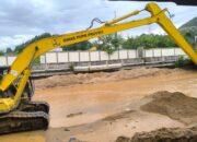 8 Unit Alat Berat Dikerahkan Untuk Normalisasi Sungai Aek Doras Sibolga