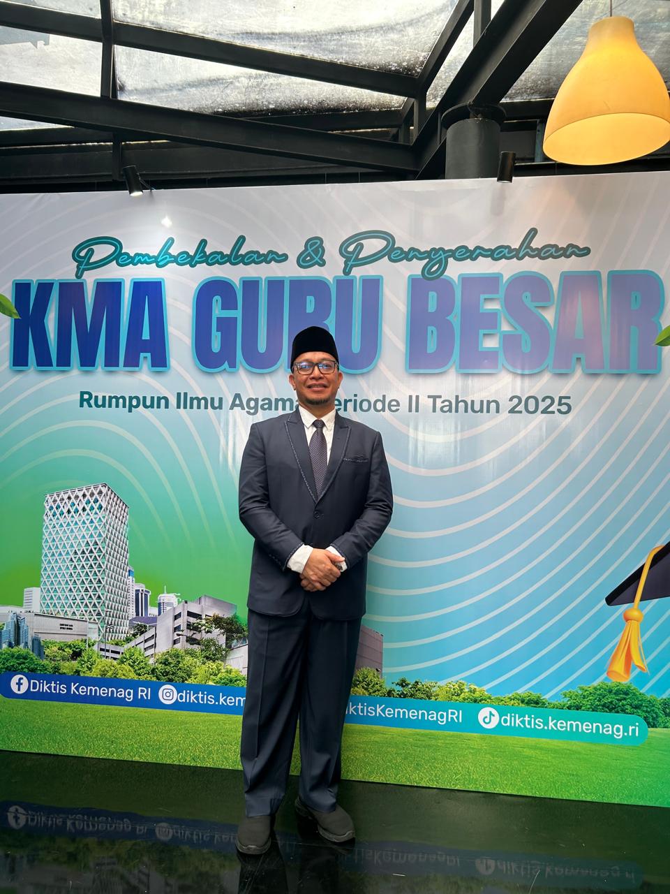 Prof.Dr.Ardiansyah Dikukuhkan Jadi Guru Besar Oleh Menteri Agama RI