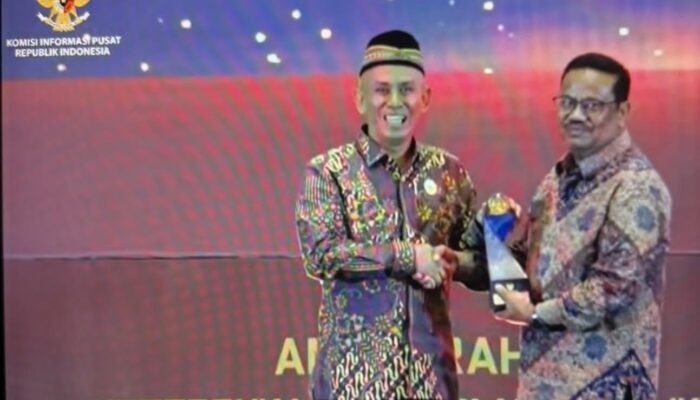 Unimed Raih Anugerah Badan Publik Predikat ”INFORMATIF” Dari KIP RI