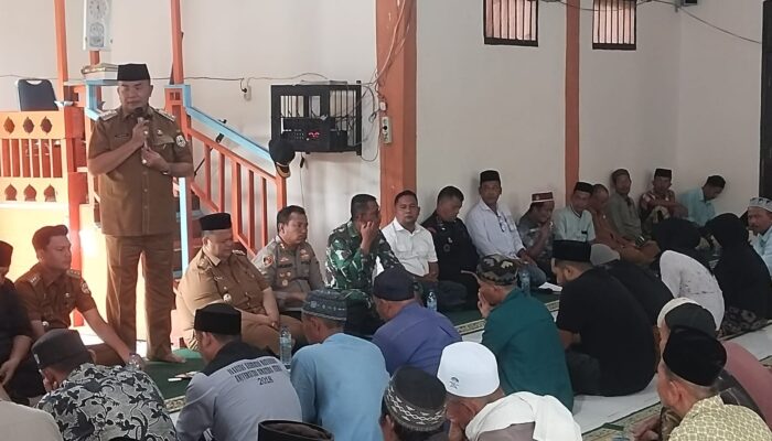 Bupati Salim Fakhry Tak Mengenal Lelah Di Tengah Bencana Banjir Dan Longsor