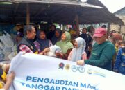 Dahnil Ginting Dan Universitas Panca Budi Bantu Sembako Korban Banjir Desa Paluh Sibaji