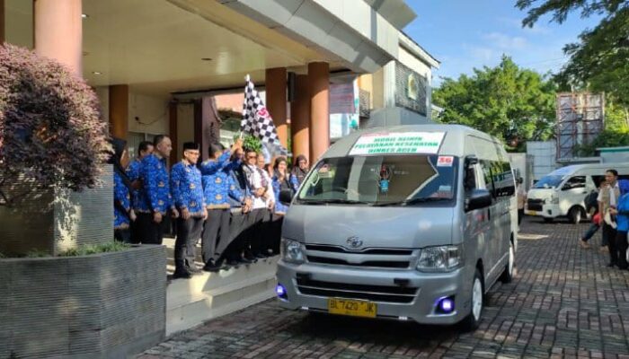 Asisten I Setda Aceh Lepas 33 EMT Terpadu Ke Wilayah Bencana