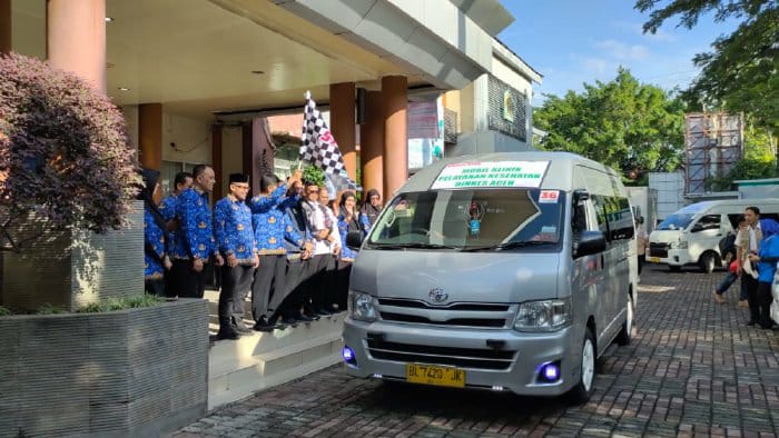 Asisten I Setda Aceh Lepas 33 EMT Terpadu Ke Wilayah Bencana