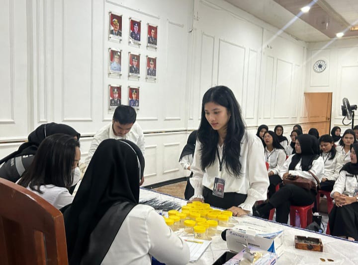 39 Peserta Magang Lakukan Tes Urine Di Lapas Labuhanruku