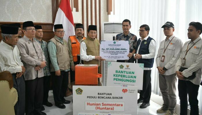 Pemerintah Aceh Terima Bantuan Kemenag untuk Penanganan Dampak Banjir Dan Longsor