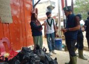 HMI Langsa Salurkan 400 Paket Sembako, 1.000 Liter Air dan Obat-obatan Di Tamiang