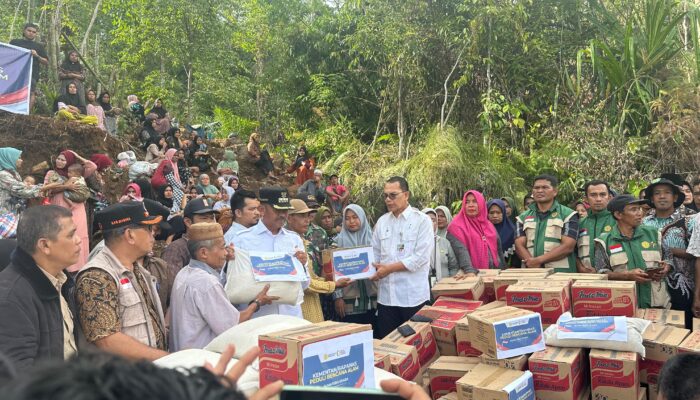 Kementan/Bapanas Beri Bantuan Desa Terisolir Di Mandailing Natal