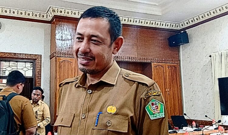 Muntahar, Berjuang Menyelamatkan Jalan Rusak