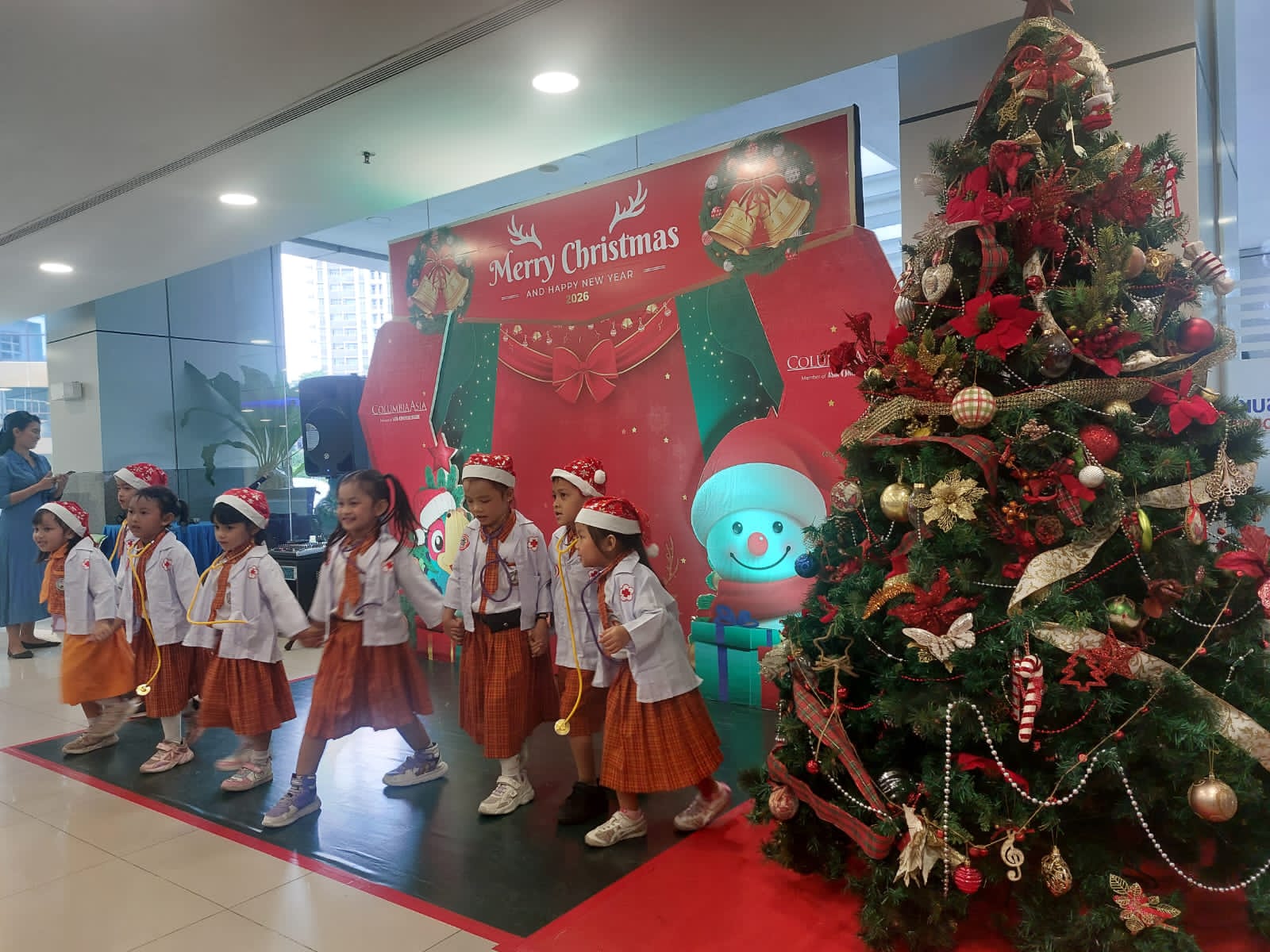Columbia Asia Hospital Medan Hadirkan Christmas Carol Dance & Musical