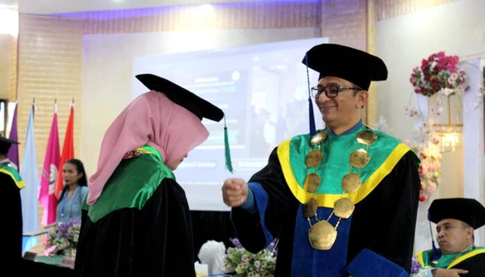 256 Mahasiwa IPTS Diwisuda, Rektor MInta Alumni Mampu Ciptakan Peluang
