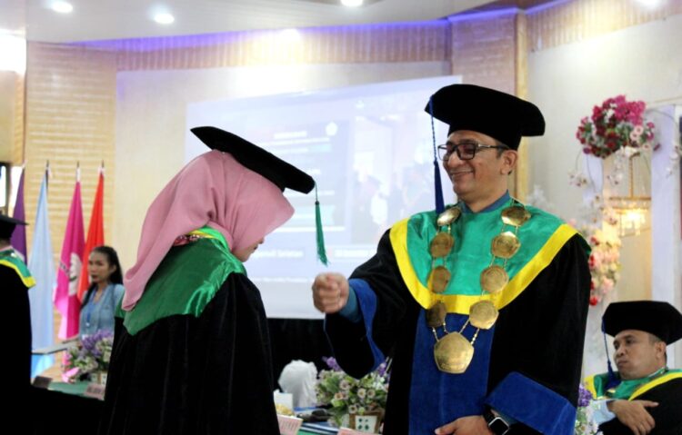 256 Mahasiwa IPTS Diwisuda, Rektor MInta Alumni Mampu Ciptakan Peluang