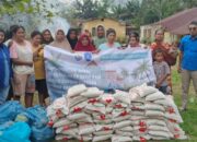 Tim Dosen UMA Salurkan Bantuan DPPM Kemdiktisaintek Untuk Korban Banjir Dusun Sukaramai