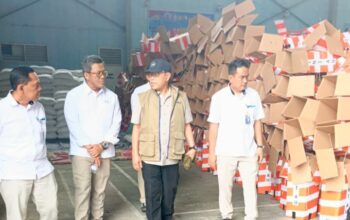 Wakil Direktur Utama (Wadirut) Perum Bulog, Mayjen (Purn) TNI Marga Taufik, melaksanakan kunjungan sekaligus memonitor langsung stok Bulog yang tersedia di Lanud Soewondo Medan.