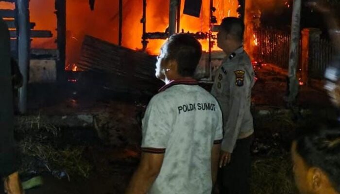 Rumah Kontrakan Terbakar Di Labuhan Bilik 2 Tewas