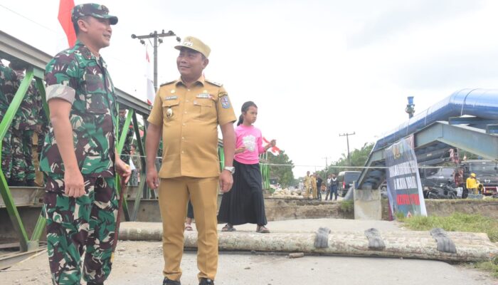 Jembatan Bailey Rampung, Pangdam I/BB Imbau Warga Tetap Waspada Potensi Bencana