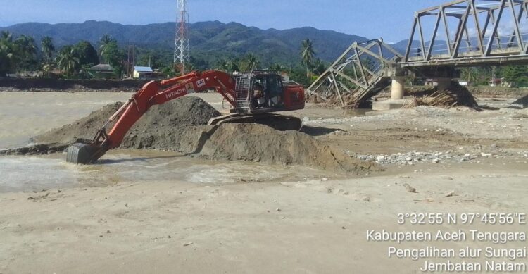 BWS Sumatera Aceh I Bangun Jembatan Darurat Hubungkan Darul Hasanah-Badar Pasca Banjir