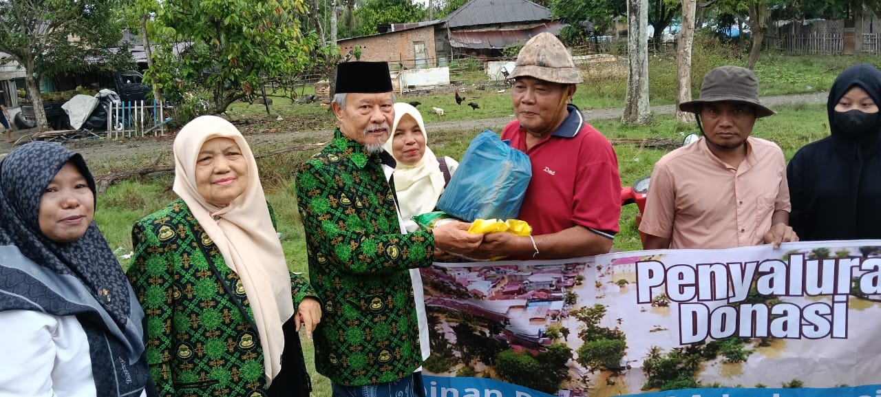 PW IGRA Sumut Salurkan Bantuan Untuk Guru RA Terdampak Banjir