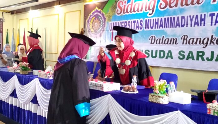 291 Mahasiswa UM Tapsel Diwisuda, Rektor Minta Alumni Perkuat Kompetensi Dan Jaga Integritas