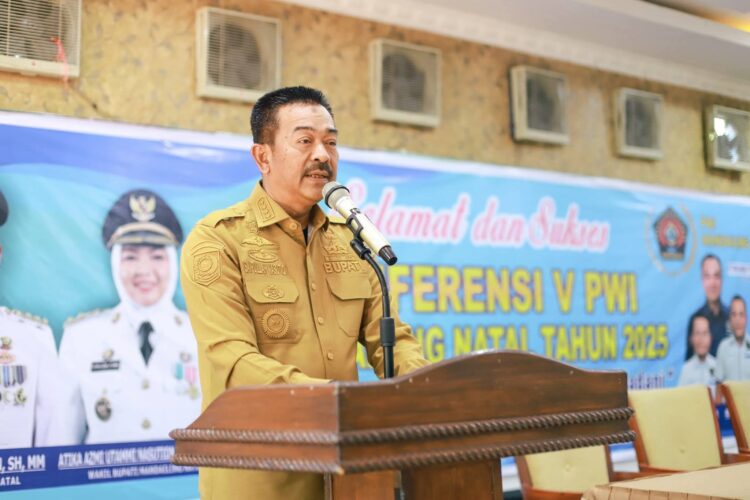 Buka Konferensi V PWI Madina, Bupati Kenang Kedekatan Dengan Wartawan, Zamharir Rangkuty Ketua Periode 2025-2028