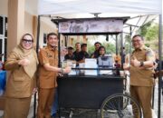 Tutup Pelatihan Keterampilan, Asri Ludin Tambunan Serahkan Ratusan Bantuan Peralatan