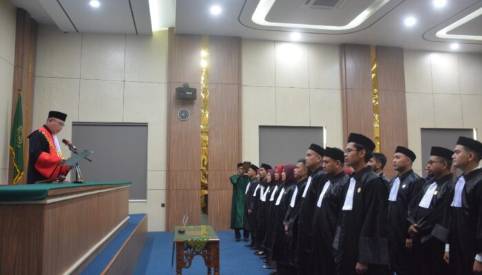 KPT BNA Ambil Sumpah 20 Advokat Dari Peradi dan KAI