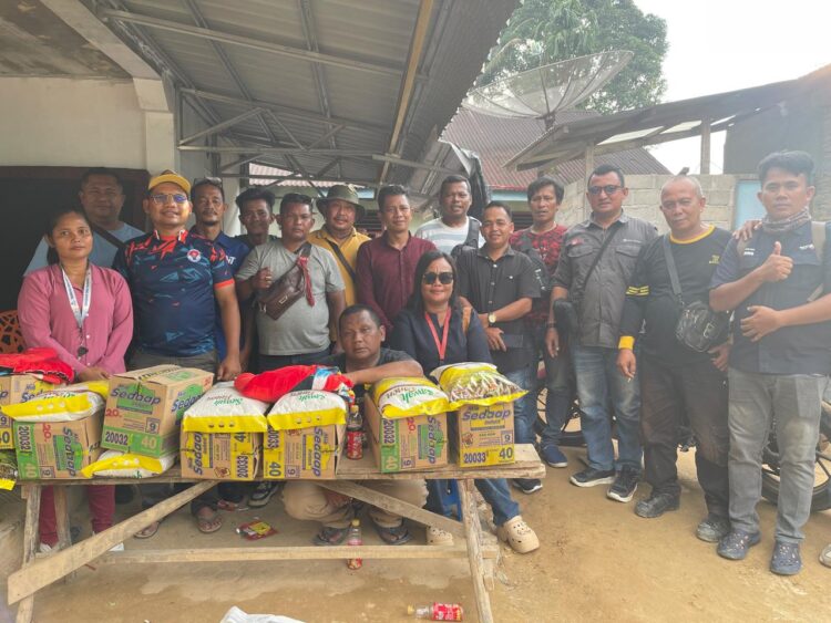 Rahmansyah Sibarani Salurkan Bantuan Ke PWI Untuk Wartawan Terdampak Banjir Sibolga Dan Tapteng