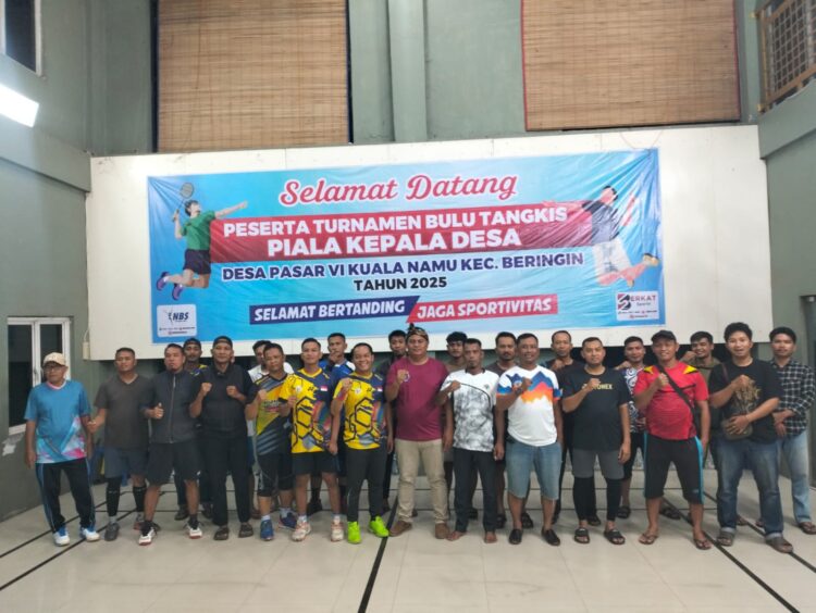 Kepala Desa Pasar VI Kualanamu Buka Turnamen Bulu Tangkis